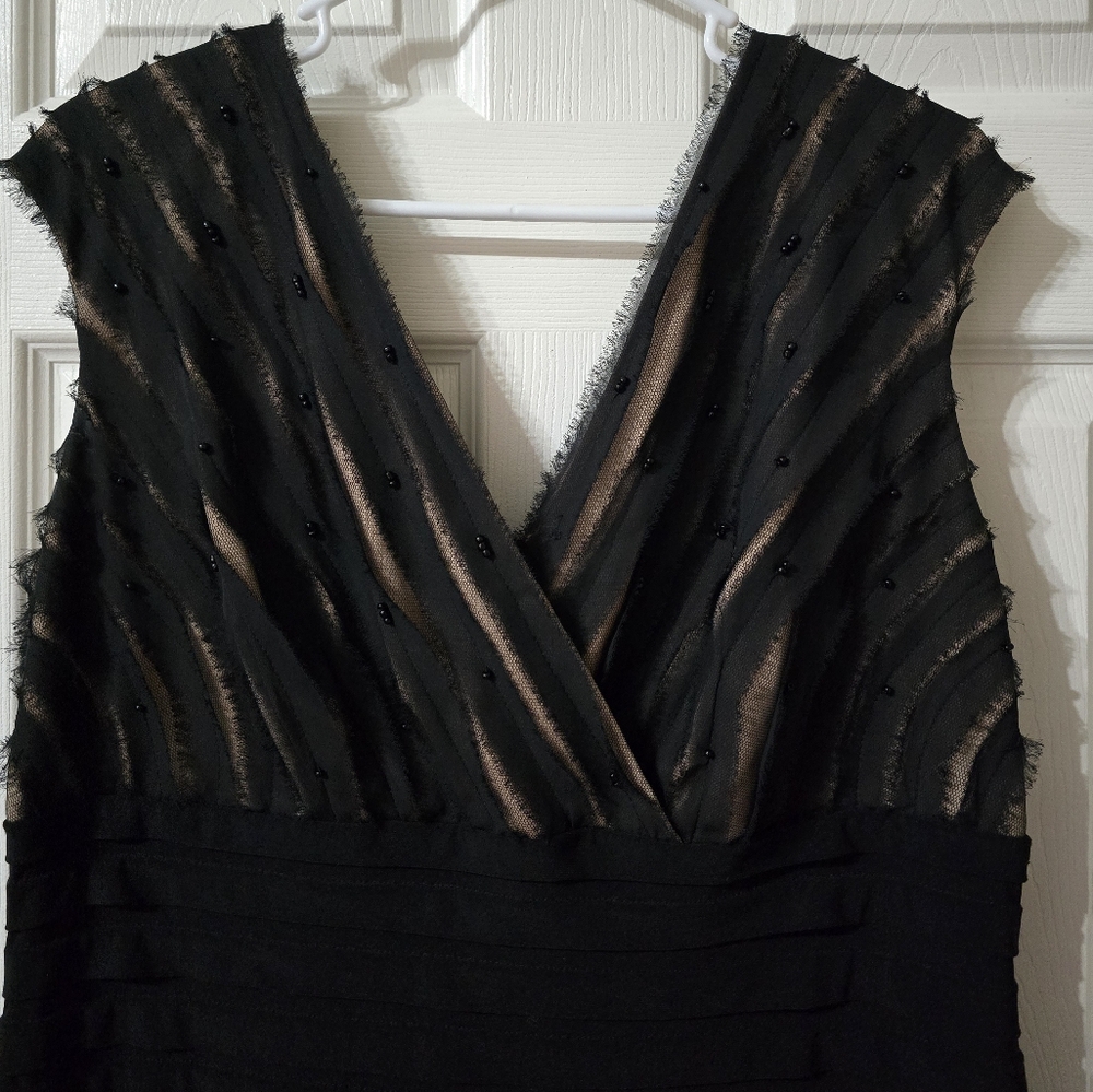 Adrianna Papell Beaded Bandage Sheath Dress, Deep Mesh V-Neck, Stretchy, EUC! - Picture 3 of 12